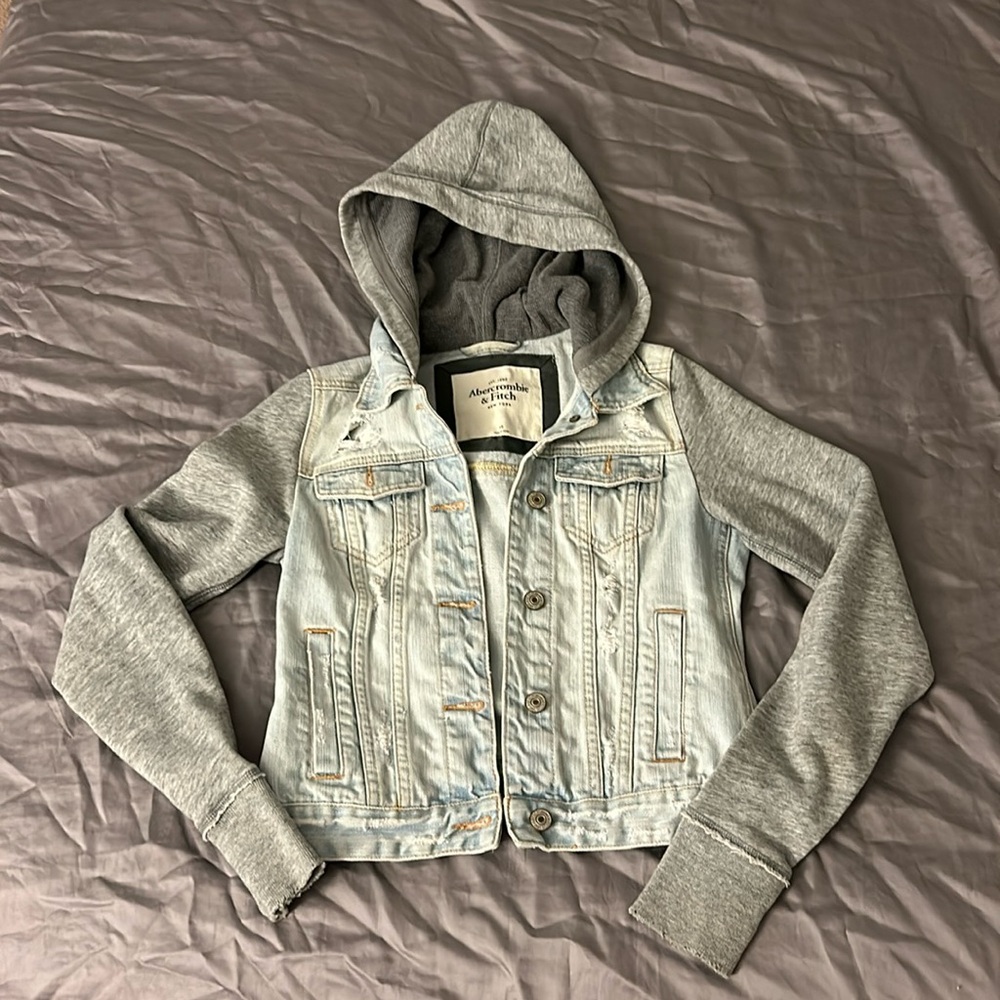 A&F denim jacket light wash destroyed jean jacket hoodie sport casual layer top